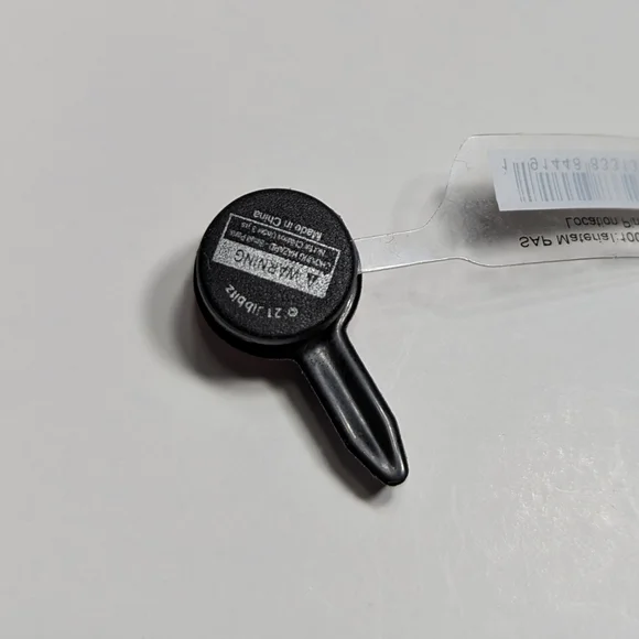 Jibbitz Crocs Charms Location Pin - Picture 2 of 3